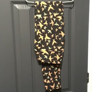 LulaRoe OS leggings